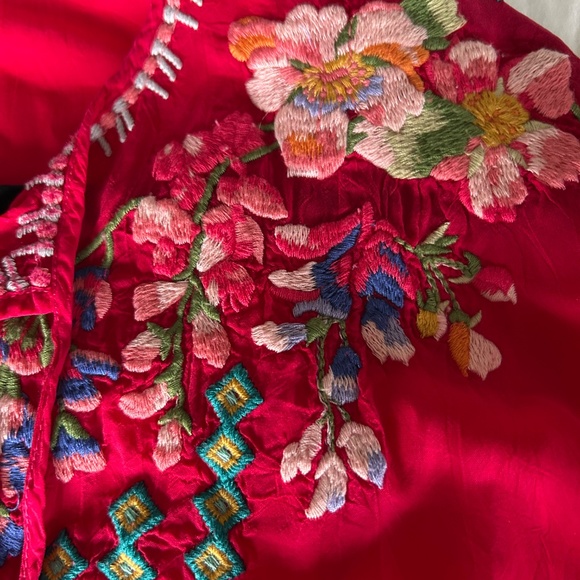 Johnny Was Silk Embroidered Blouse Red XL - Picture 4 of 4